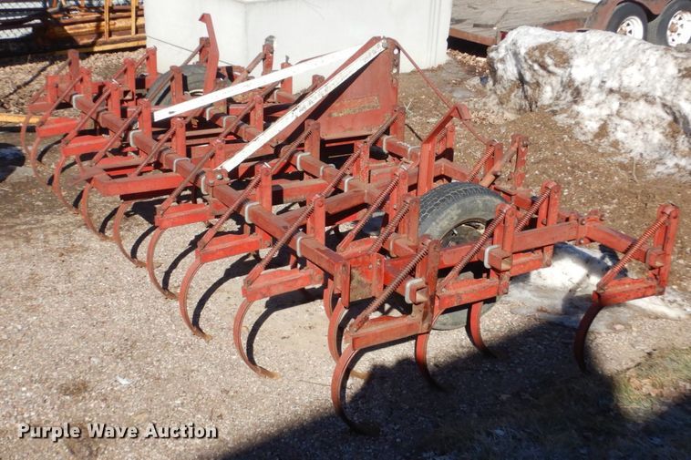 image for item GW9593 (2) chisels