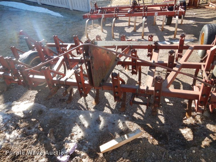 image for item GW9593 (2) chisels