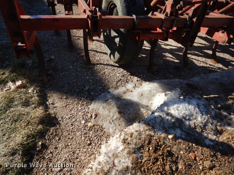 image for item GW9593 (2) chisels