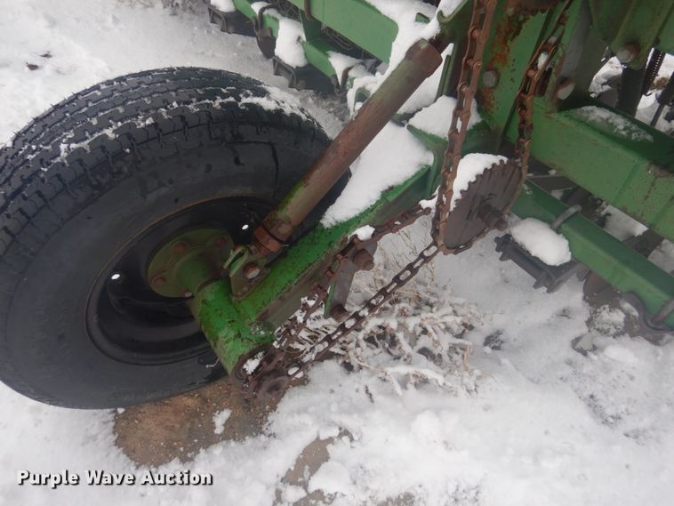 image for item GX9849 Great Plains Solid Stand 20 grain drill