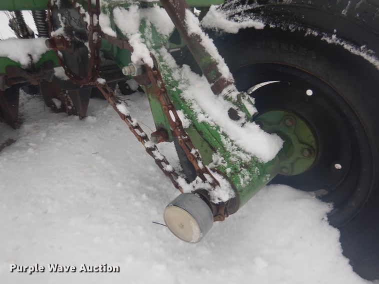 image for item GX9849 Great Plains Solid Stand 20 grain drill