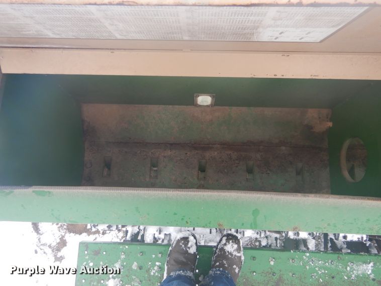 image for item GX9849 Great Plains Solid Stand 20 grain drill