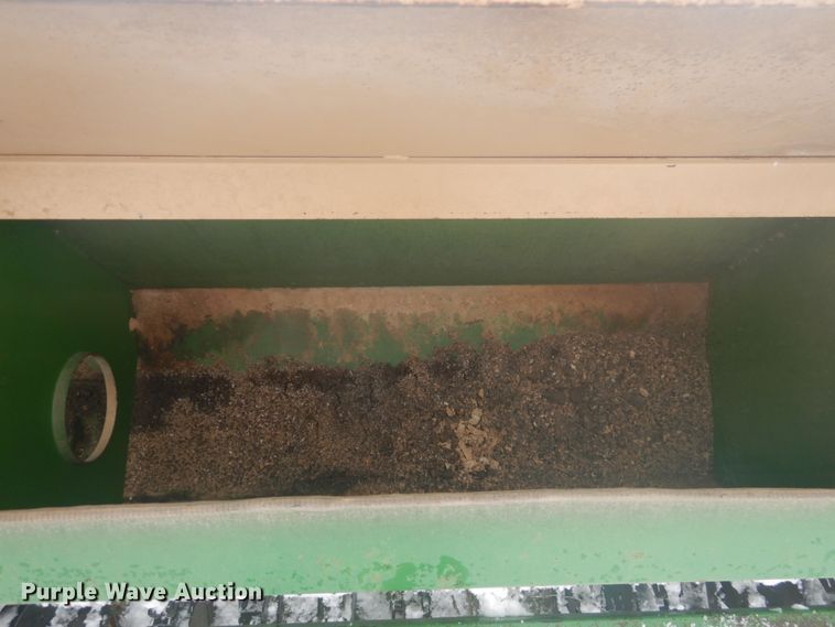 image for item GX9849 Great Plains Solid Stand 20 grain drill