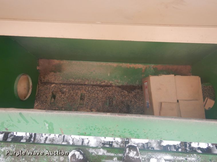 image for item GX9849 Great Plains Solid Stand 20 grain drill