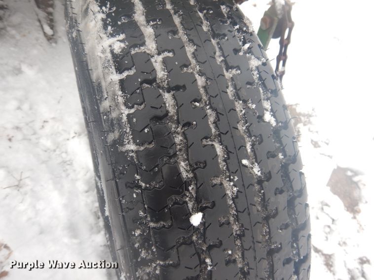 image for item GX9849 Great Plains Solid Stand 20 grain drill