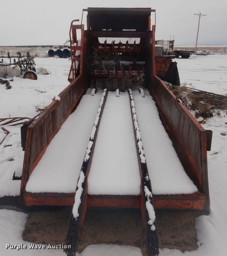 image for item GX9851 Hesston 4870 square bale processor