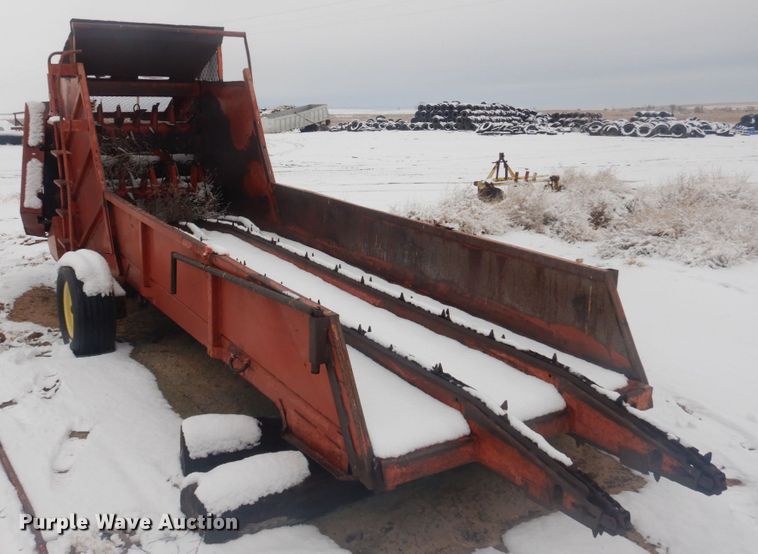 image for item GX9851 Hesston 4870 square bale processor