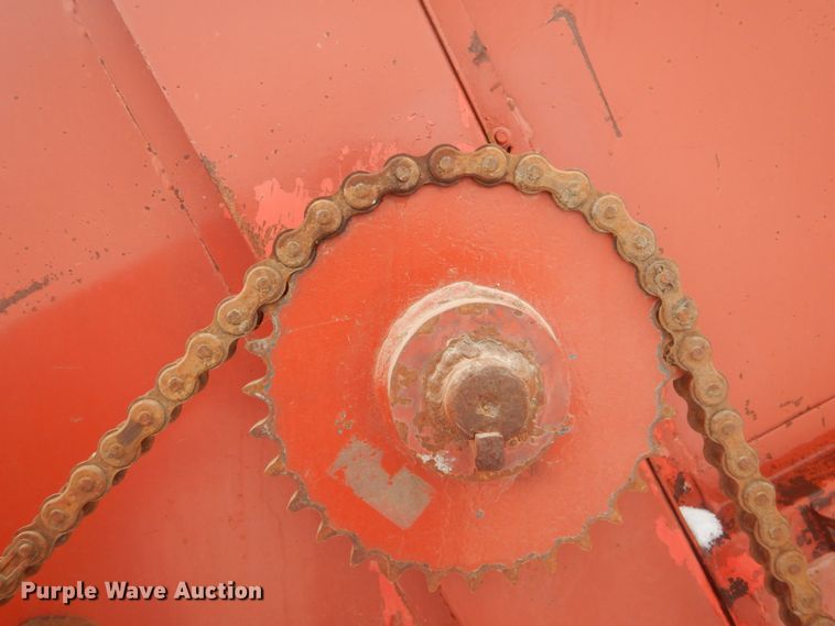 image for item GX9851 Hesston 4870 square bale processor