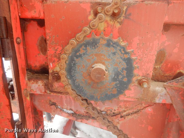 image for item GX9851 Hesston 4870 square bale processor