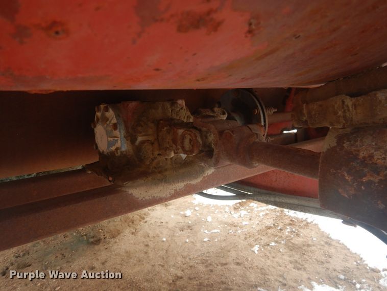 image for item GX9851 Hesston 4870 square bale processor