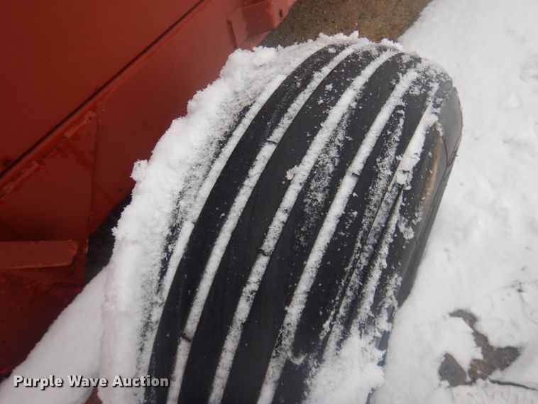 image for item GX9851 Hesston 4870 square bale processor