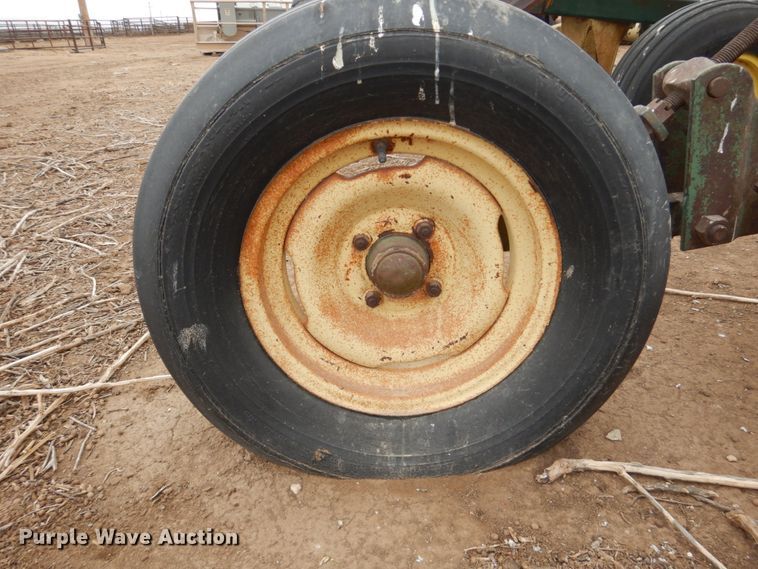 image for item GX9853 Tillage equipment