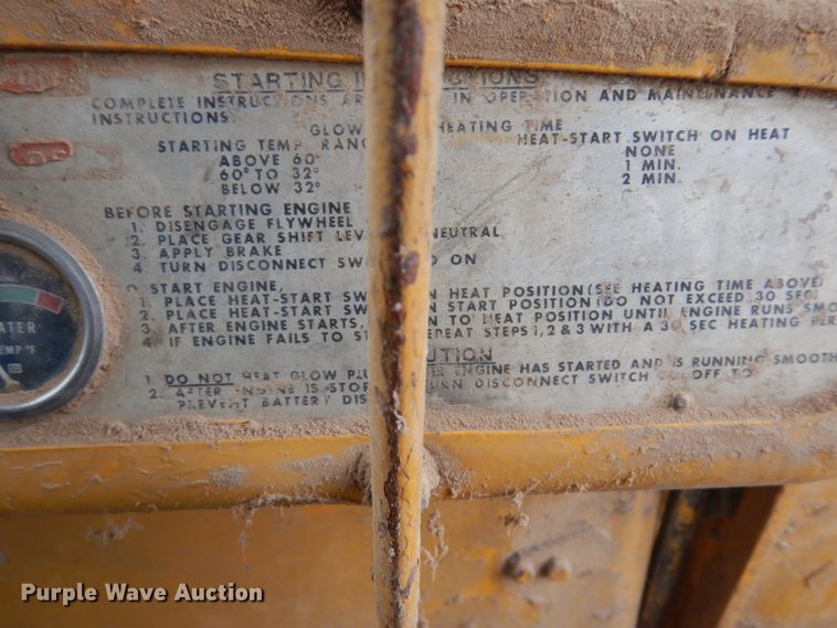 image for item GX9854 Caterpillar D6B dozer