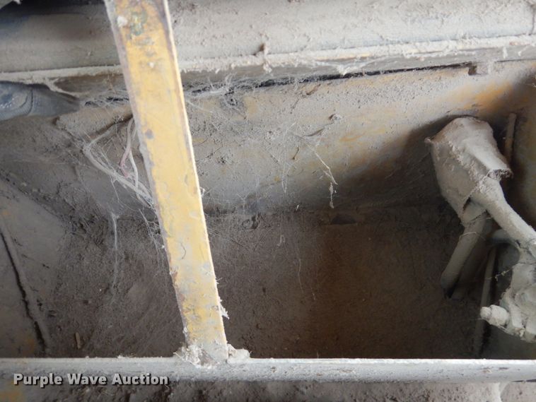 image for item GX9854 Caterpillar D6B dozer