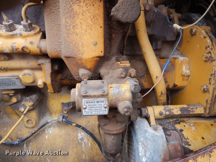 image for item GX9854 Caterpillar D6B dozer