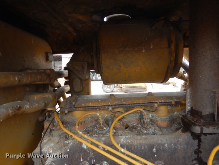 image for item GX9854 Caterpillar D6B dozer