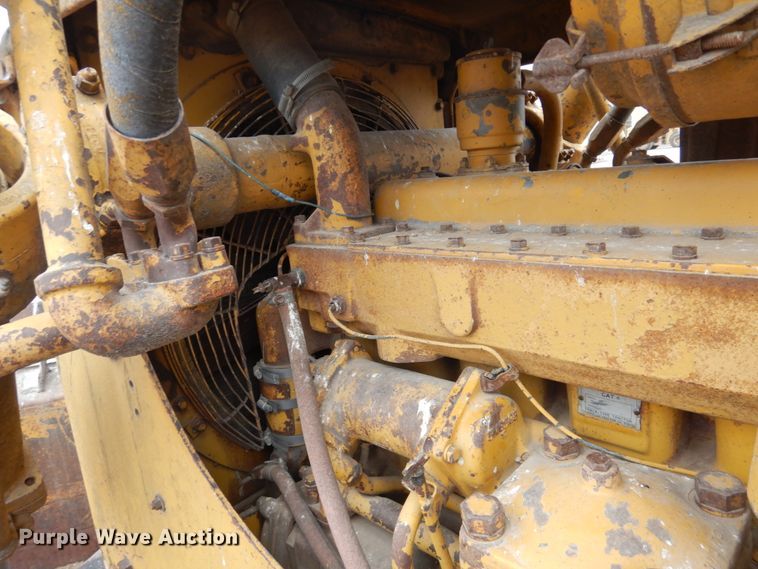 image for item GX9854 Caterpillar D6B dozer