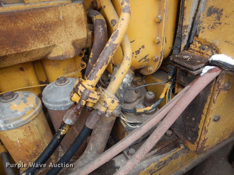 image for item GX9854 Caterpillar D6B dozer