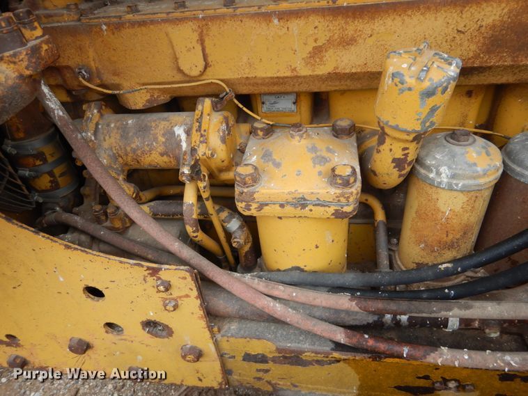 image for item GX9854 Caterpillar D6B dozer
