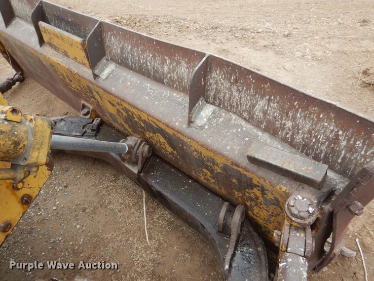 image for item GX9854 Caterpillar D6B dozer