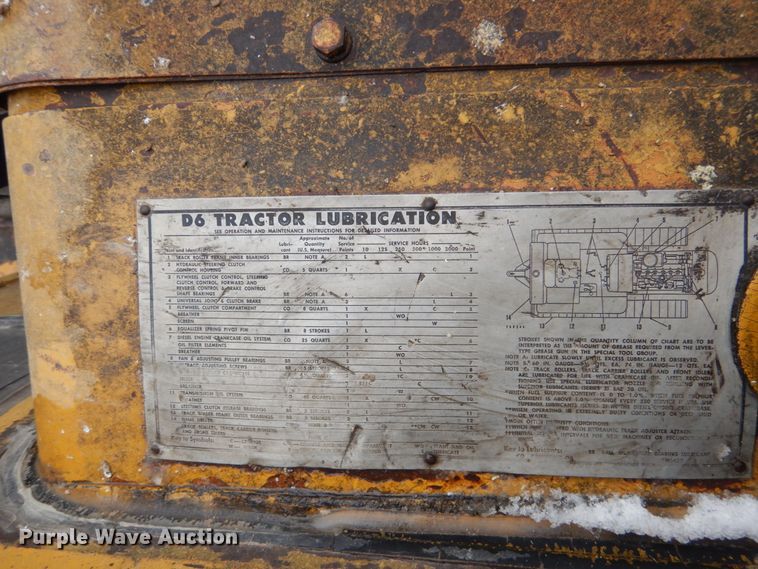 image for item GX9854 Caterpillar D6B dozer