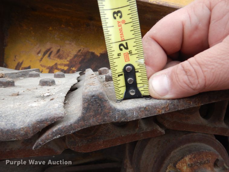 image for item GX9854 Caterpillar D6B dozer