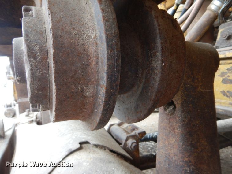 image for item GX9854 Caterpillar D6B dozer