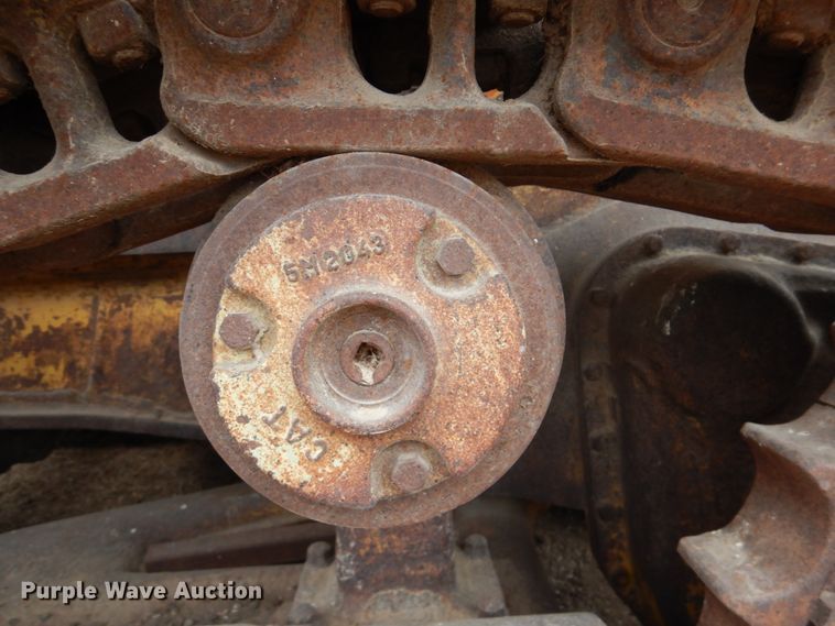 image for item GX9854 Caterpillar D6B dozer