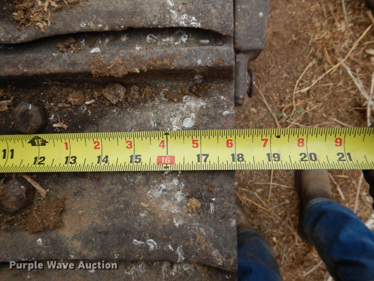 image for item GX9854 Caterpillar D6B dozer