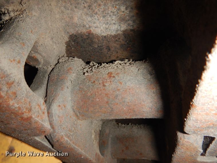 image for item GX9854 Caterpillar D6B dozer