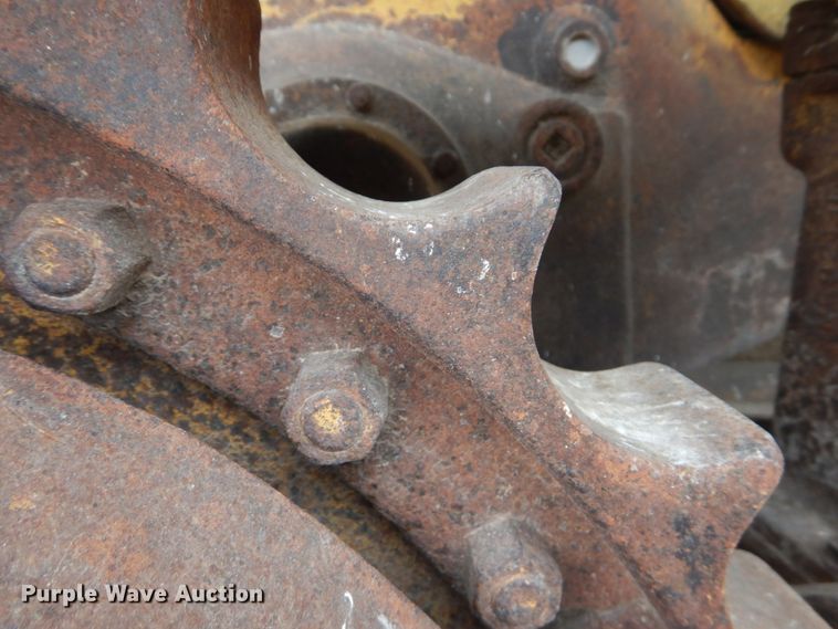 image for item GX9854 Caterpillar D6B dozer