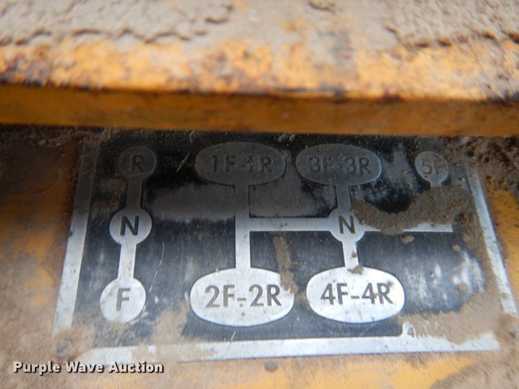 image for item GX9854 Caterpillar D6B dozer