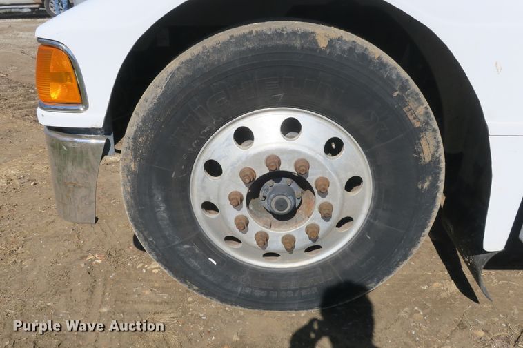 image for item DB10000 1998 Peterbilt 377 semi truck