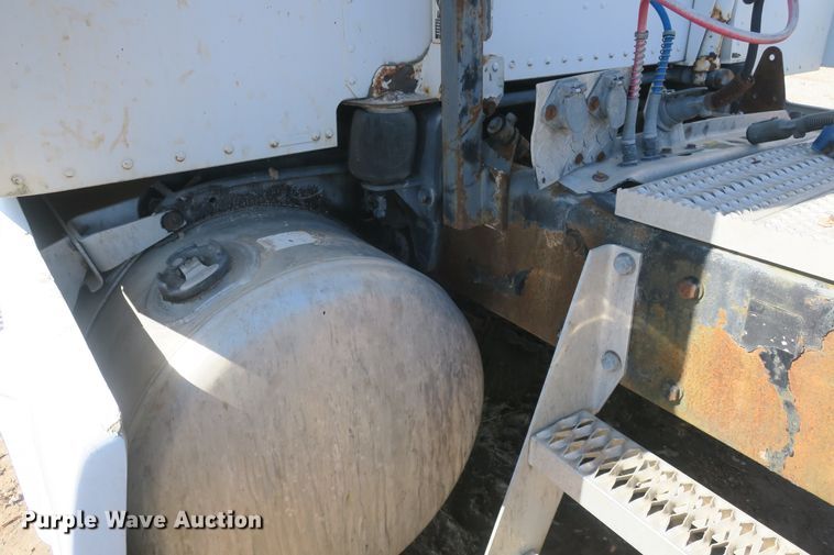 image for item DB10000 1998 Peterbilt 377 semi truck