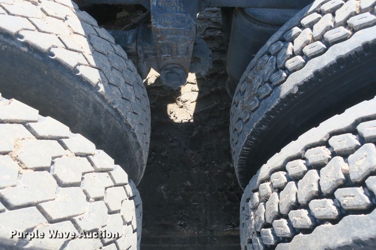 image for item DB10000 1998 Peterbilt 377 semi truck