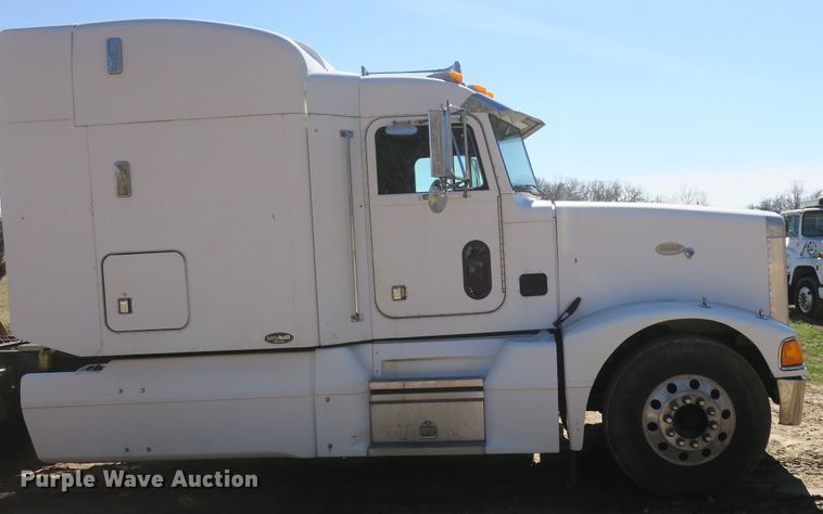 image for item DB10000 1998 Peterbilt 377 semi truck