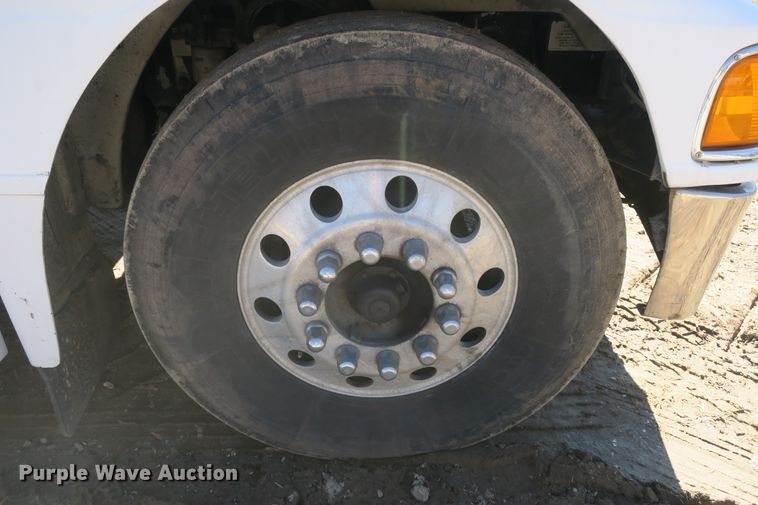 image for item DB10000 1998 Peterbilt 377 semi truck