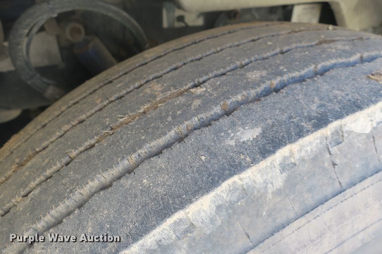 image for item DB10000 1998 Peterbilt 377 semi truck