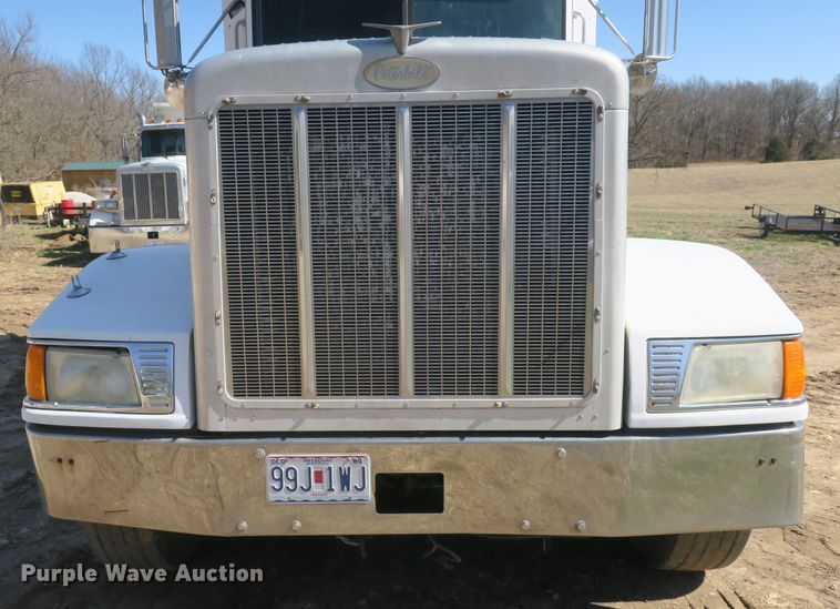 image for item DB10000 1998 Peterbilt 377 semi truck