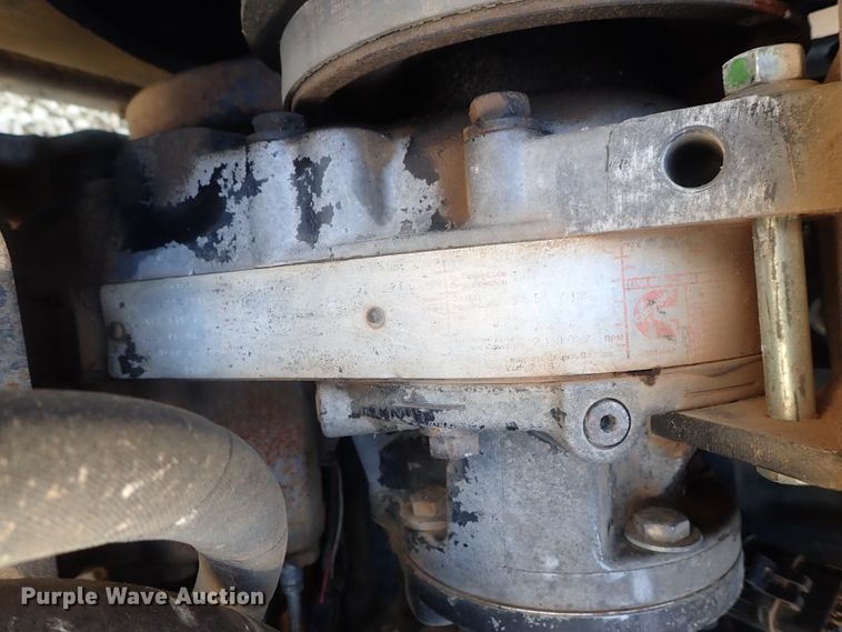 image for item DC3292 1996 Kenworth T800 semi truck