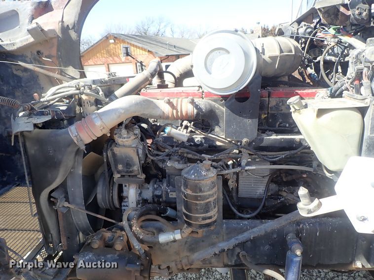 image for item DC3292 1996 Kenworth T800 semi truck