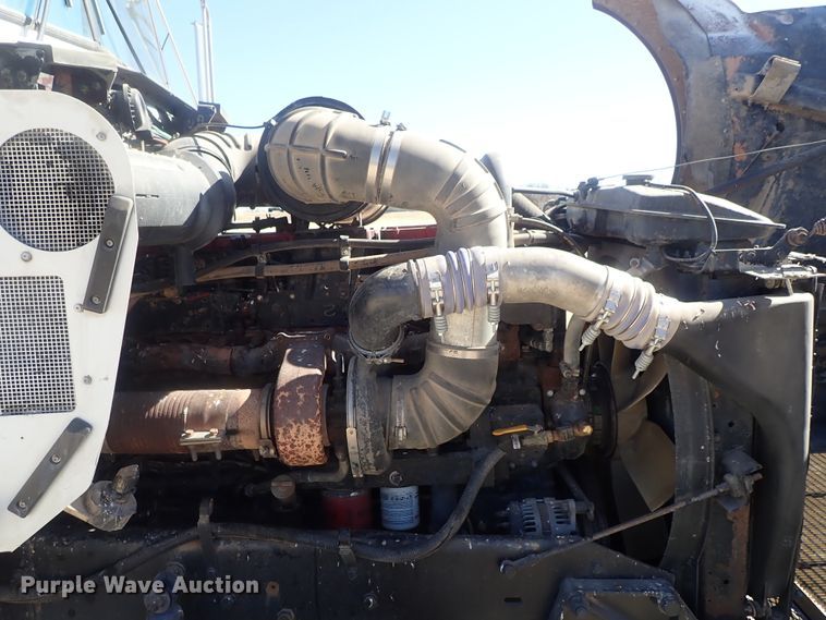 image for item DC3292 1996 Kenworth T800 semi truck