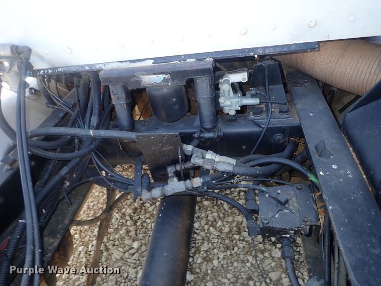 image for item DC3292 1996 Kenworth T800 semi truck