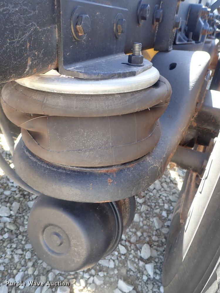 image for item DC3292 1996 Kenworth T800 semi truck