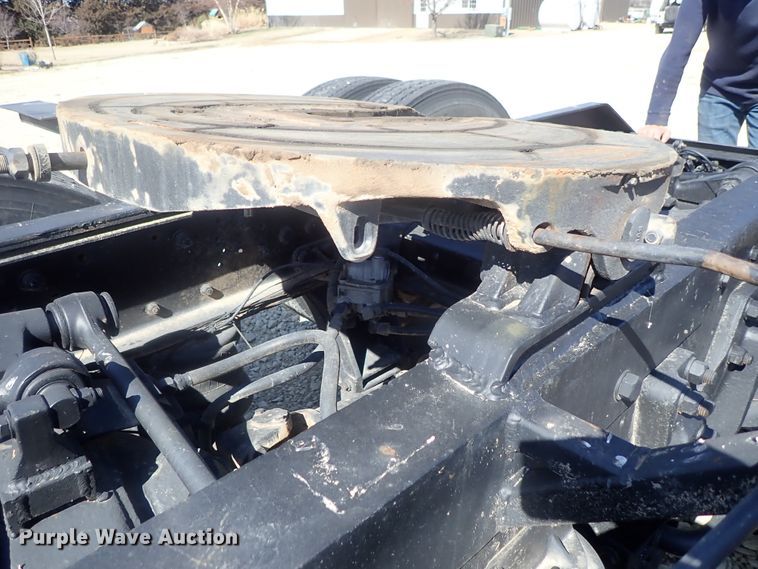 image for item DC3292 1996 Kenworth T800 semi truck