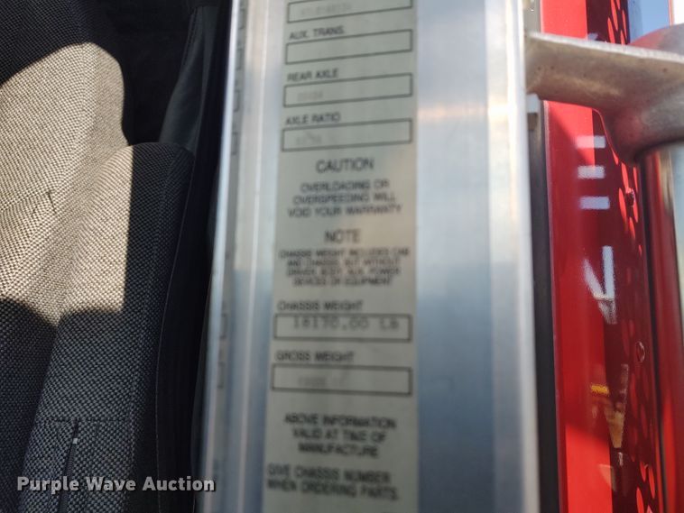 image for item DE6883 1999 Kenworth W900 semi truck