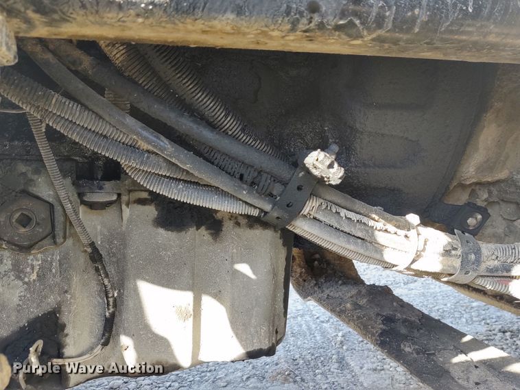 image for item DE6883 1999 Kenworth W900 semi truck