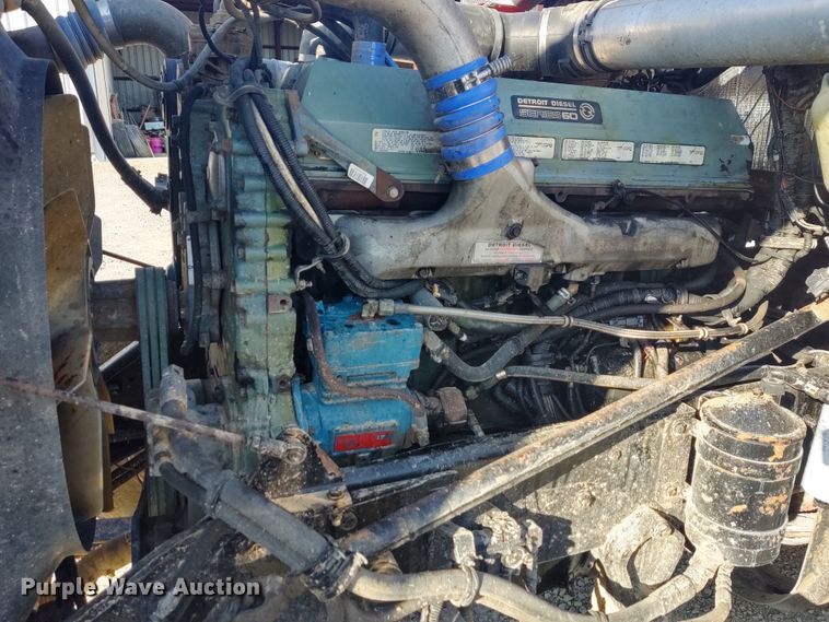 image for item DE6883 1999 Kenworth W900 semi truck