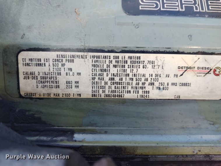 image for item DE6883 1999 Kenworth W900 semi truck