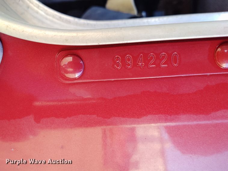 image for item DE6902 2003 Kenworth T800 semi truck